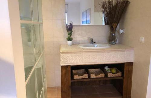 Casa Bella Vista en montaña con vistas al mar y piscina privada - Foto 22