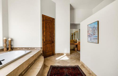 Desert Oasis with Pool Black Mountain Views - Photo 30