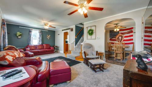 Cozy Iowa Getaway with Patio and Fenced-In Yard! - Foto 5