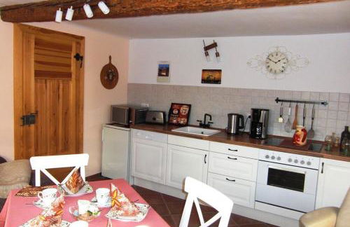 Fachwerkhaus mit rustikalem Weinkeller und Garten, ganze Unterkunft, gute Lage - Photo 29