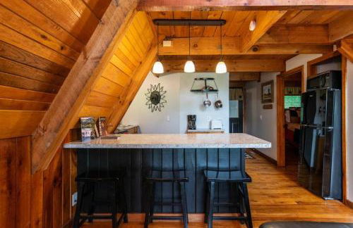 Hot Tub - Haven at the Red - Red River Gorge KY - Foto 15