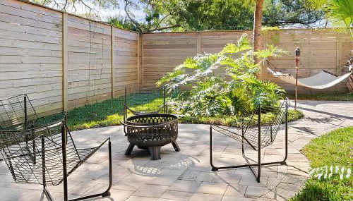 The Look-Out Private Rooftop 5 Minutes to the Beach & DownTown - Foto 4, Garden