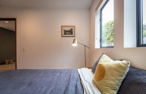 Modern indoor-outdoor living wHot Tub Walk to Beaches & Mountain Trails - Foto 20