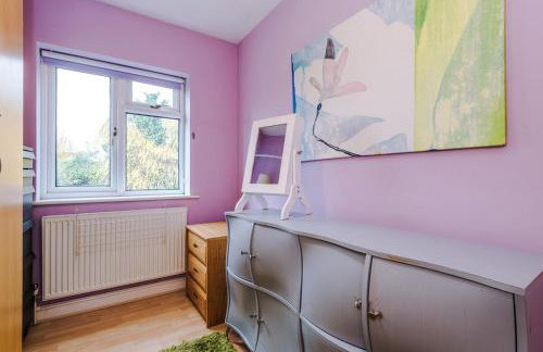4 Bed House - Sleeps 8 - Free Parking - Manchester - Foto 17