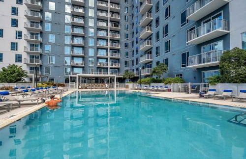Luxury 1 BR with DEN Downtown Tampa Apt - City Views, Rooftop Pool, Workspace - Foto 40