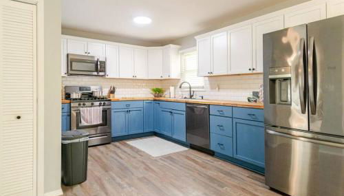 Private Ranch- Entire Home - Hot Tub - Pets & Kids Welcome - King Bed - Fenced Backyard - Free WiFi - Foto 2