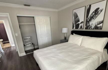 Serene Poolside Getaway Lake Access Parking - Foto 60