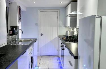 Beautiful Entire House! - Foto 9