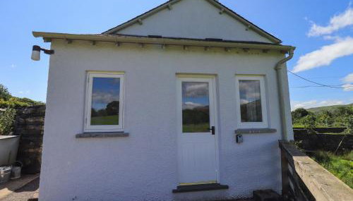 Ellis Howe - Photo 3