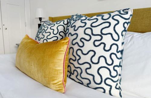 Sunny & Playful Carriage House in Downtown Savannah Stay Here and Walk Everywhere - Foto 25