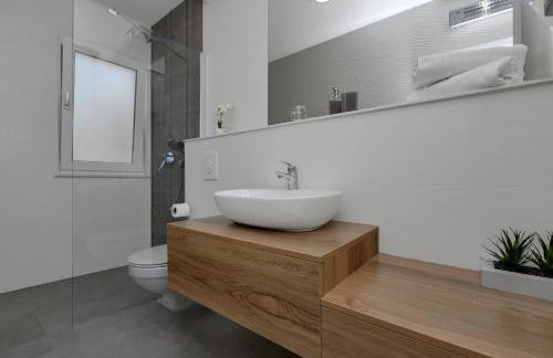 Villa Violet with Salt water pool - Foto 43