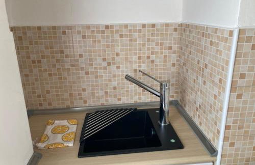 Monolocale con ampio terrazzo - Foto 11