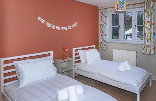 Dulcote Gem 3 Bed 3 Bath Parking & Cathedral Views - Photo 4