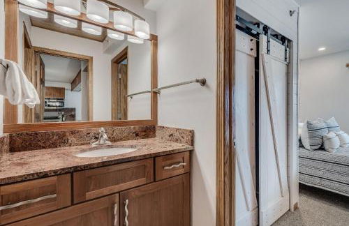 Laurelwood Condominiums 102 - Foto 18