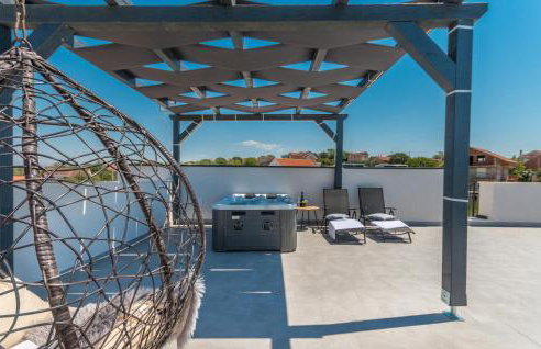 Cozy Home In Tinj With Wifi - Foto 14