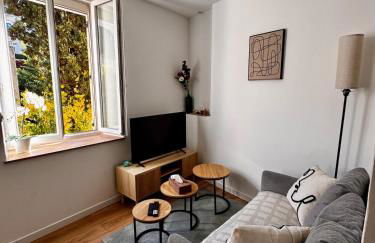 L'imaginaire au pied de la vieille ville - Foto 1