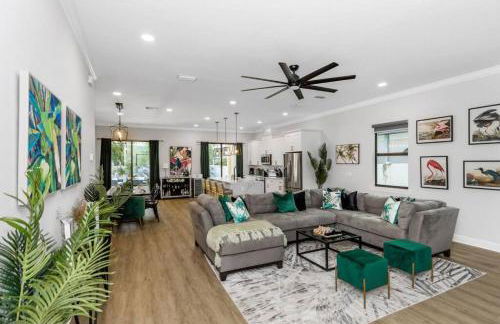 5BR Serenity Tampa Pool and Hot tub - Foto 2