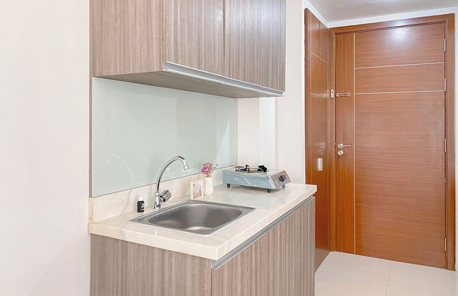 Cozy Studio Apartment At Vittoria Residence - Photo 4