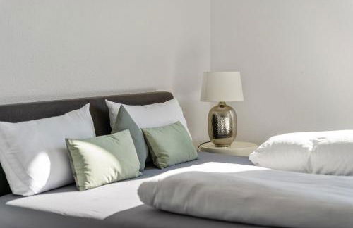 EXQUIS 2BR Luxus Apartment ROLF BENZ I Parken I Netflix I Stadtmitte I Familienfreundlich I Mercedes-Benz - Foto 9