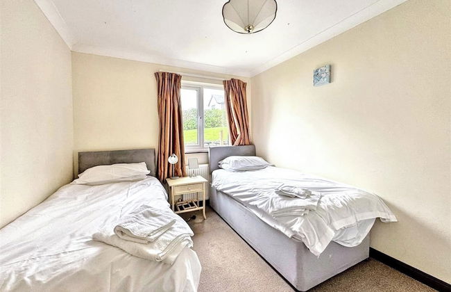 Seaside Escape-sleeps10-family&petfriendly-balcony - Foto 7