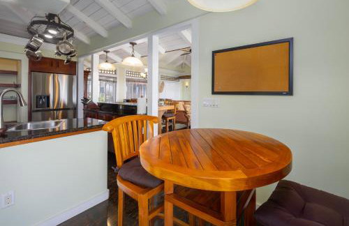 Kona Penthouse Retreat - Relaxed 2 BD with Ocean Views - Foto 5