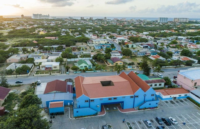 Turibana Plaza Suite 13 - Photo 13