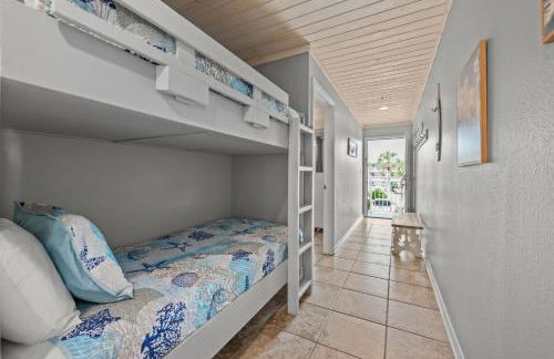 Deja View Beachfront Sunrise Beach Svc Included - Foto 15