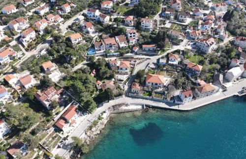 Sunset by the sea - Photo 2