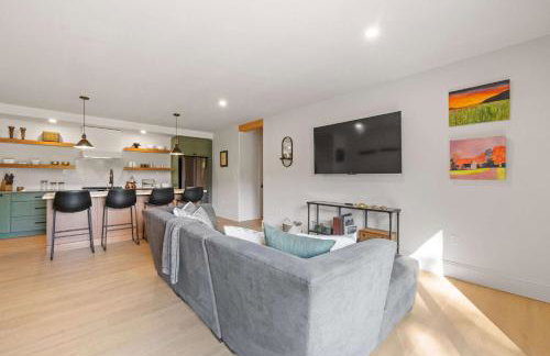 Le Petit Flat - 2 Bed 1 Bath One Level Apartment - Foto 12