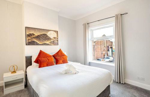 2BR Home in Gorton, Free Parking & Wi-Fi - Foto 6