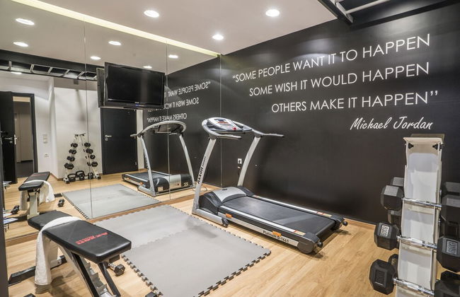 The Hill House - Photo 60