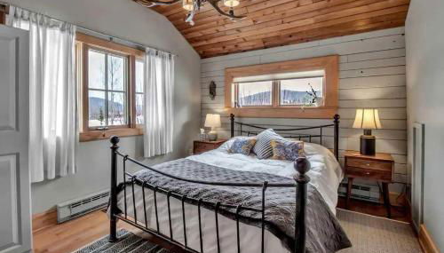 Rustic Cabin Wood Fireplace & Large Deck - Foto 3