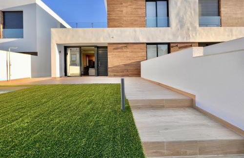 La Masion de Tout Seasonal Rental - Photo 49