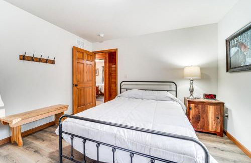 Hike, Fish and Unwind Home with Fire Pit in Woodward! - Foto 13