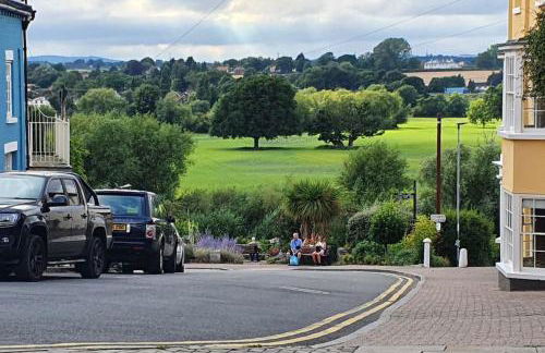 Clairville : Georgian Suite - Central Ross-on-Wye - Photo 16