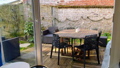 Maison avec jardin, calme et ensoleillée à 2 minutes du centre-ville - Foto 2, Garden, Garden view