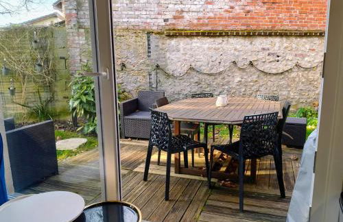 Maison avec jardin, calme et ensoleillée à 2 minutes du centre-ville - Photo 24