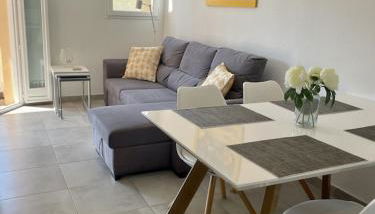 Apartment Newly Renovated Aircond-wifi-pool-sea View-150m to Beaches- Saint Aygulf - Foto 3