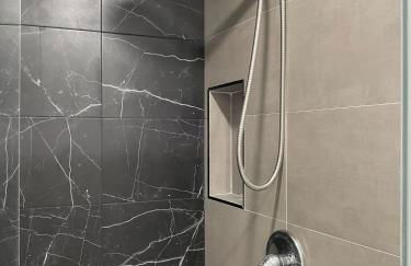 Newly Remodeled full Apartment - Foto 11