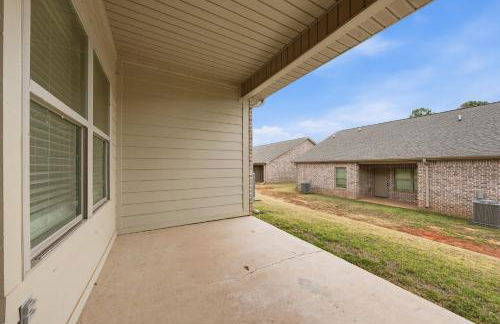 Stylish 2BR2BA Stay Open Layout - Foto 19