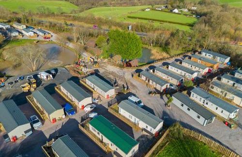 Retreat at the Lake - Fishing Lakes, Heated Outdoor Swimming Pool 500yrds on Sister Park , Pool Open April to September - Foto 39