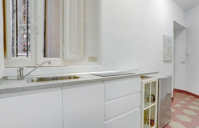 Charming Colosseum - Photo 18