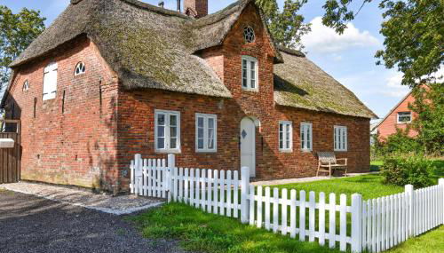 Nice Home In Emmelsbüll Horsbüll - Foto 1