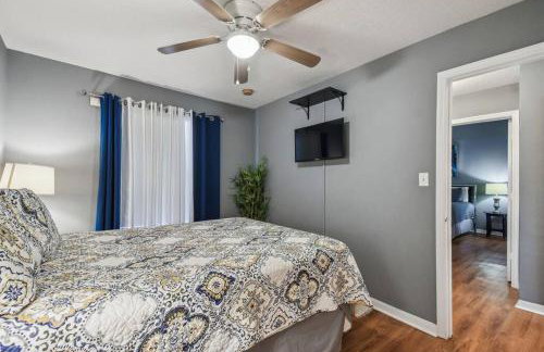 FABULOUS New Decor, Near Dis, Fireplace, Star Wars Children's BR, Next To Pool, LOW rates! - Foto 81