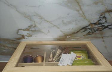 Rafina's PARADISE VIEW!!Walking access to the Port!!! Amazing Seaview!!!Steps from the Beach, 2 min walk!!WIFI 300Mbps! The Lux Seaside Retreat! - Foto 43