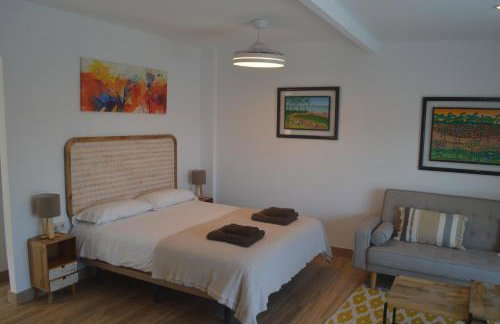 Espectacular Suite Privada a pie de playa y mar en CHALET ROQUETES - Foto 50