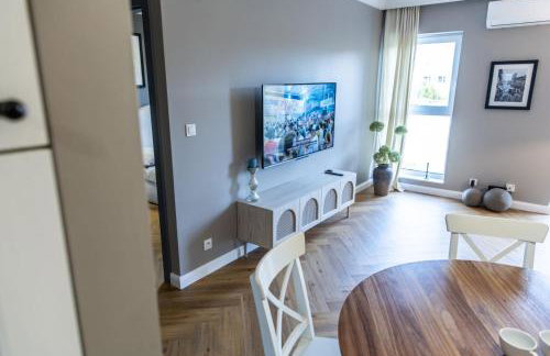 SOLAR Apartments I Stare Miasto 10min I Parking Free I Winda I Balkon - Photo 23