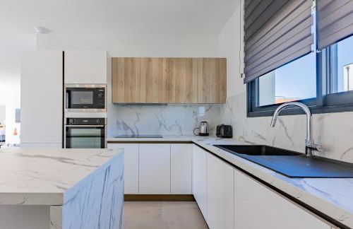 Villa Miray - Beach & Pool - Photo 4