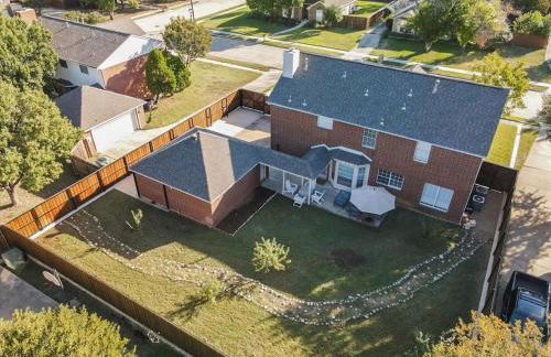 Lewisville Estate - Spacious 5BR w Game Room - Foto 45