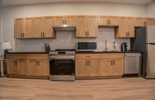 Landing at Hagert and York 1 Bedroom in East Kensington - Foto 7